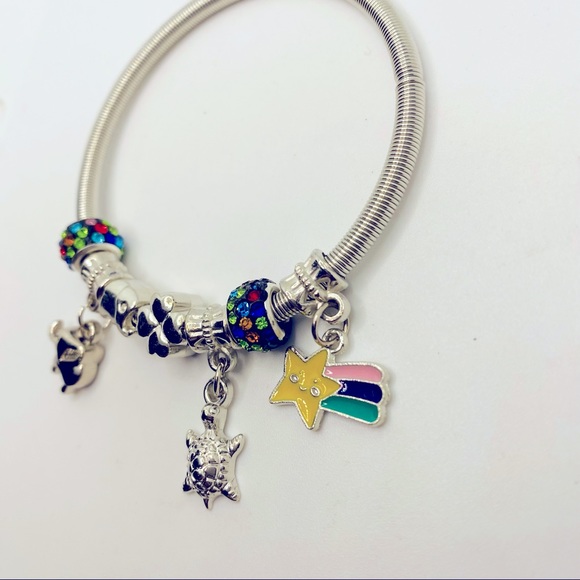 Bracelets Star and Crystals Silver tone Beads - Picture 4 of 8